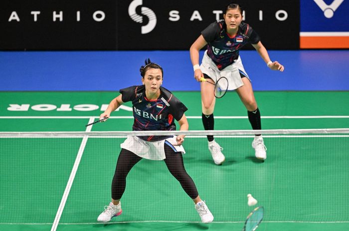 Pasangan ganda putri Indonesia, Febriana Dwipuji Kusuma/Amallia Cahaya Pratiwi, pada final Australian Open 2024 di Sydney Olympic Park, Australia, Minggu (16/6/2024).