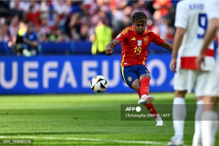 Pelatih Timnas Spanyol, Luis de la Fuente, menyebut negaranya beruntung karena Lamine Yamal menjadi pemain mereka.