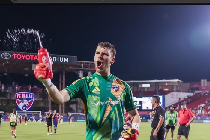 Calon kiper Timnas Indonesia, Maarten Paes, tampil menggila dan berhasil memenangkan FC Dallas dengan menjadi pemain terbaik.