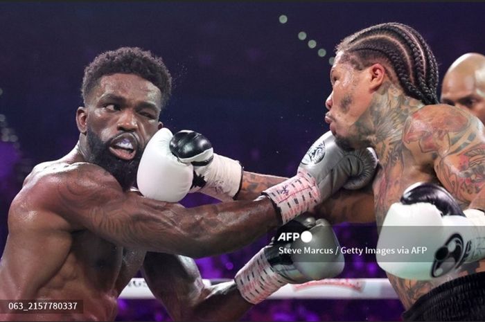 Gervonta Davis (kanan) siap membuat gempar jagat tinju usai berduel dengan Lamont Roach.