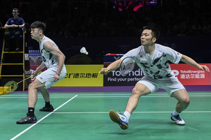 Pasangan  ganda putra Taiwan, Lee Yang/Wang Chi Lin, pada semifinal Thomas Cup 2024 melawan Indonesia, di Chengdu, China,  4 Mei 2024.