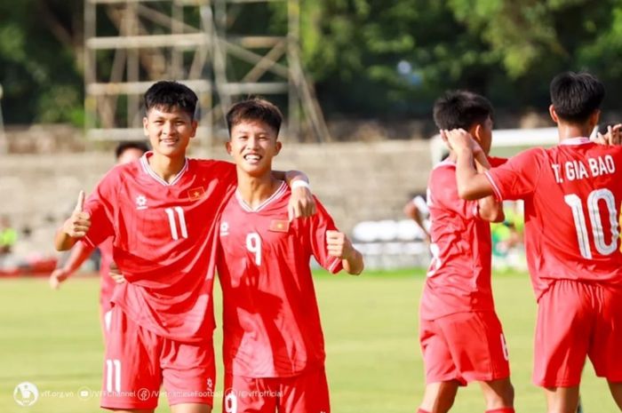 Timnas U-16 Vietnam memetik kemenangan 15-0 atas Brunei di laga perdana ASEAN Cup U-16 2024.