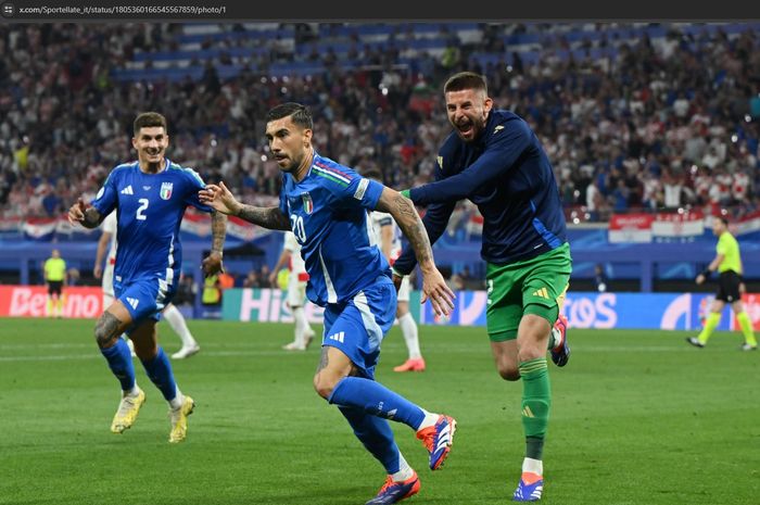 Momen Mattia Zaccagni mencetak gol penyeimbang di menit ke-98 dalam laga kontra Kroasia yang meloloskan Timnas Italia ke babak 16 besar Euro 2024.