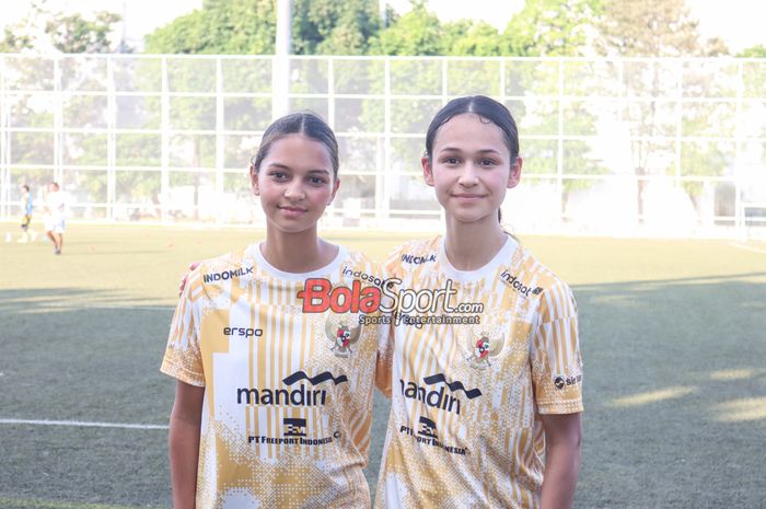 Noa Leatomu (kanan) dan Estella Loupatty (kiri) direncanakan bakal menjalani sumpah di Belanda.