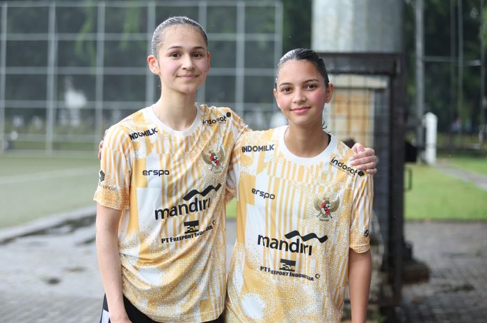 Noa Leatomu (kanan) dan Estella Loupatty (kiri) diproyeksikan ke Piala Asia dan Kualifikasi Piala Dunia 2027.