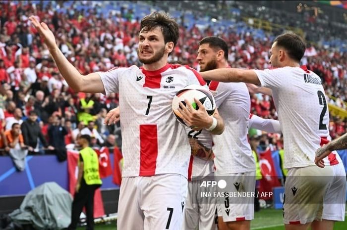 Khvicha Kvaratskhelia dkk di timnas Georgia lolos ke babak 16 besar sebagai tim debutan setelah kalahkan Portugal di laga Grup F Euro 2024.