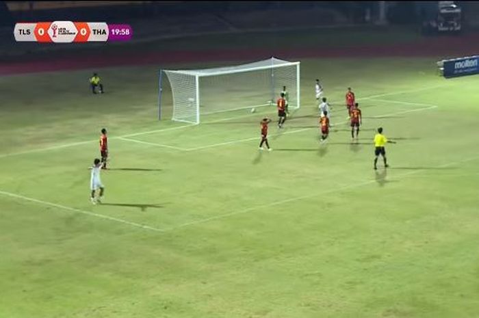 Suasana pertandingan Timnas U-16 Thailand versus Timnas U-16 Timor Leste di ASEAN CUP U-16 2024.