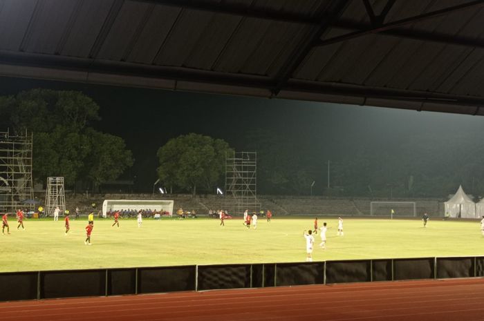 Suasana pertandingan antara timnas U-16 Timor Leste melawan timnas U-16 Thailand, Rabu (26/6/2024).