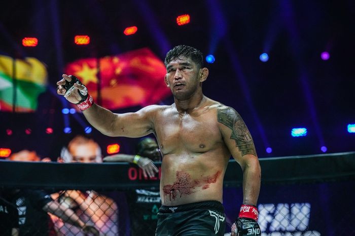 Mantan juara 2 divisi ONE Championship, Aung La N Sang, akan kembali tampil di ONE 168 pada 7 September 2024 di Denver, Amerika Serikat.