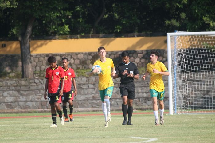 Selebrasi Anthony Slipe Didulica usai mencetak gol untuk Australia kala menghadapi Timor Leste di laga pamungkas fase grup ASEAN Cup U-16 2024 di Stadion Sriwedari, Surakarta, Sabtu (29/6/2024) sore WIB