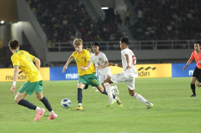 Laga timnas U-16 Indonesia Vs Australia di Stadion Manahan, Solo pada Senin (1/7/2024).