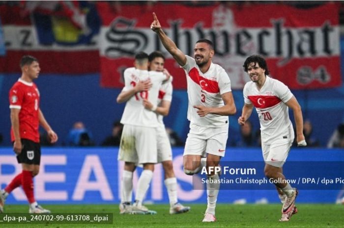 Timnas Turki berhasil menyingkirkan Austria dengan kemenangan 2-1 di babak 16 besar Euro 2024.