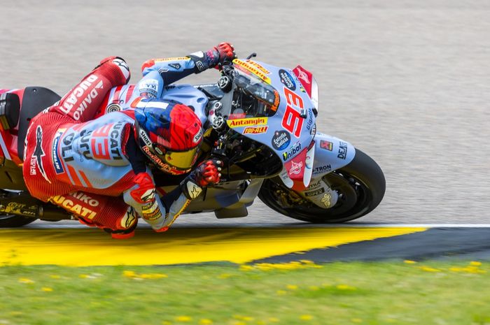 Pembalap Gresini Racing, Marc Marquez, tampil dalam sesi latihan MotoGP Jerman di Sachsenring, Saxony, Jerman, 5 Juli 2024. 