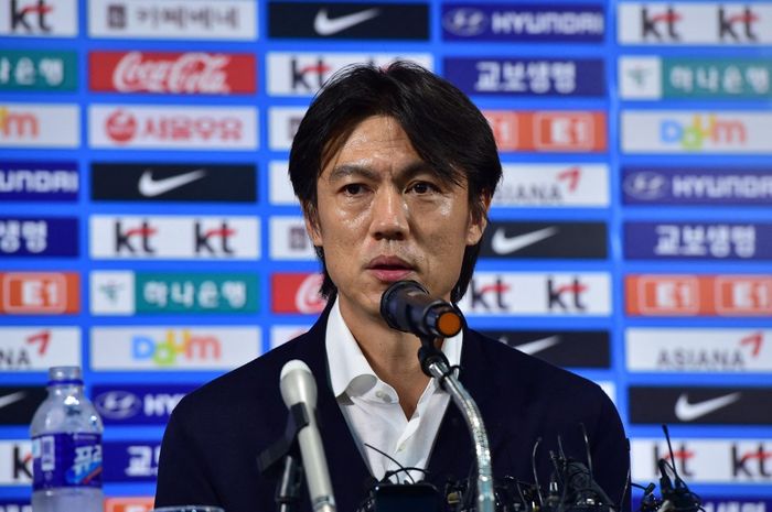 Hong Myung-Bo ditunjuk sebagai pelatih Korea selatan.