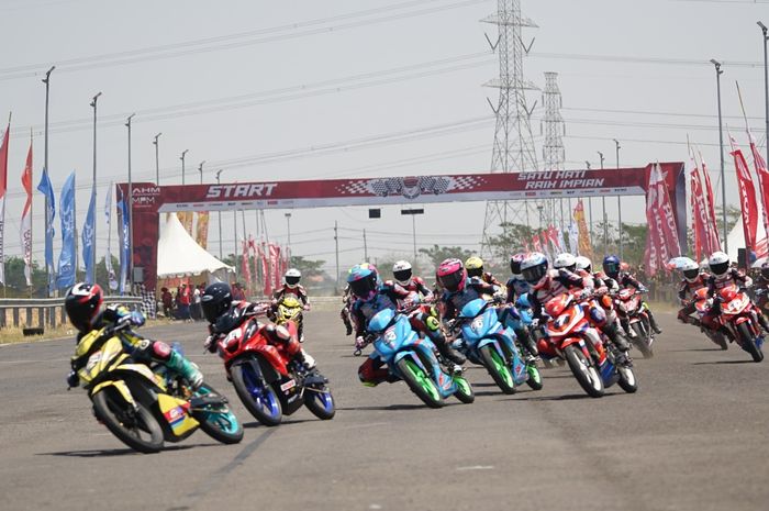 Ajang balap Honda Dream Cup bikinan Astra Honda Motor