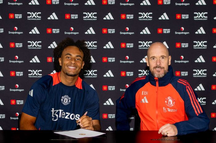 Penyerang asal Belanda, Joshua Zirkzee, resmi bergabung ke Manchester United.