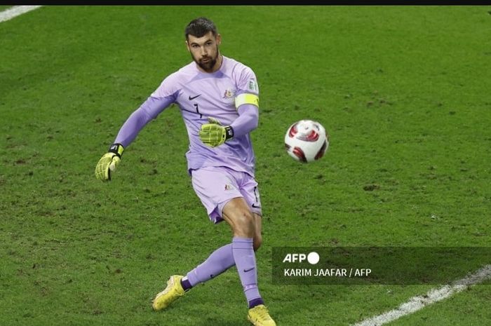 Kiper timnas Australia, Mat Ryan, menyusul Maarten Paes dan Zion Suzuki pindah ke Liga Italia dengan memilih gabung AS Roma.