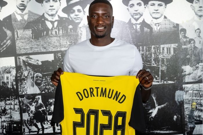 Serhou Guirassy resmi bergabung dengan Borussia Dortmund pada Kamis (18/7/2024).