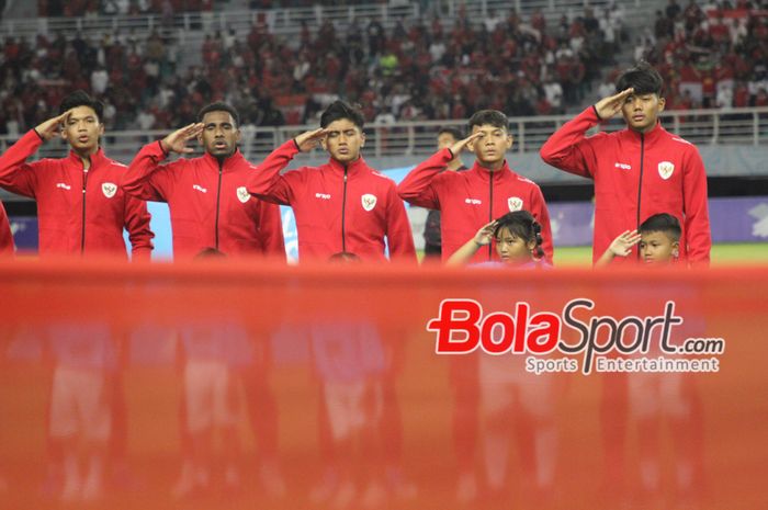 Sesi Foto Timnas U-19 Indonesia di Piala Asean Cup U-19 2024 di Stadion Gelora Bung Tomo, Surabaya, Jawa Timur, Sabtu (20/7/2024) malam. 