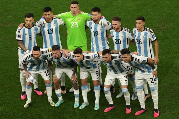 Tanpa Lionel Messi, timnas Argentina terjun di Olimpiade 2024 dengan menyertakan Nicolas Otamendi (19) dan Julian Alvarez (9) sebagai dua pemain bintang yang bakal memeriahkan turnamen.