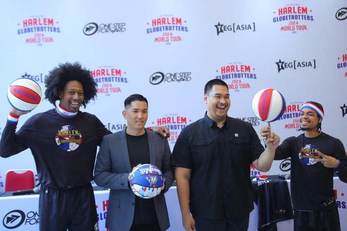 Dito Ariotedjo, mengapresiasi One Step Forward yang menyambut kedatangan tim basket asal Amerika Serikat, Harlem Globetrotters di Indonesia.