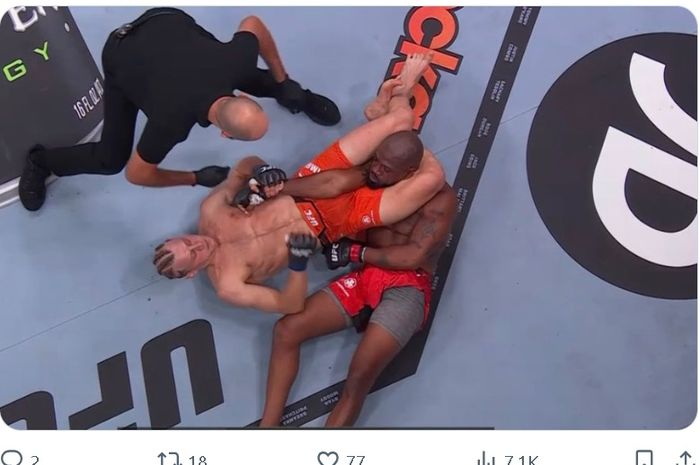 Paddy Pimblett membawa pulang bonusbesar usai mengalahkan Bobby Green dengan kuncian di UFC 304, Minggu (28/7/2024) WIB di Manchester.