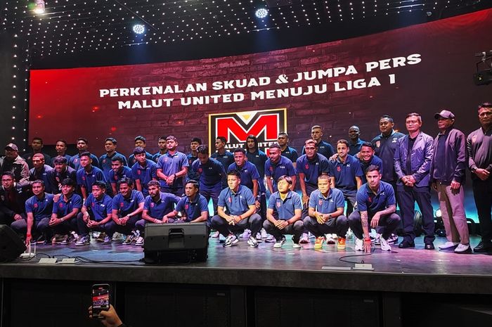 Malut United FC memperkenalkan skuad mereka untuk menghadapi Liga 1 2024-2025, Senin (29/7/2024) di Jakarta.