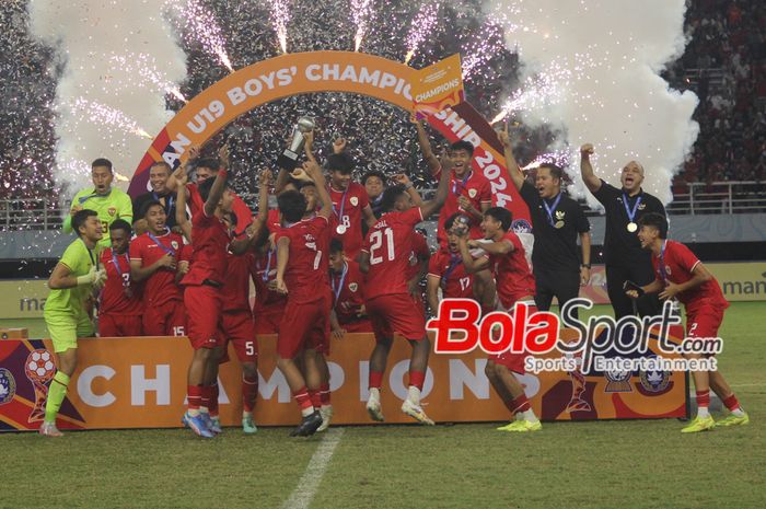 Selebrasi Timnas U-19 Indonesia berhasil menjadi juara ASEAN CUP U-19 2024.