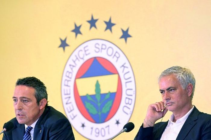 Jose Mourinho berhasil membawa Fenerbahce lolos ke babak kualifikasi ketiga Liga Champions 2024-2025 setelah menyingkirkan Lugano dengan agregat 6-4 pada Selasa (30/7/2024).