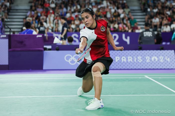 Pebulu tangkis tunggal putri Indonesia, Gregoria Mariska Tunjung, pada babak 16 besar Olimpiade Paris 2024 di Porte de la Chapelle Arena, Prancis, Kamis (1/8/2024) waktu lokal atau Jumat (2/8/2024) dini hari WIB.