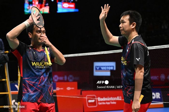 Hendra Setiawan (kanan) dan Mohammad Ahsan masih menjadi pasangan ganda putra Indonesia terakhir yang menjadi kampiun di turnamen bulu tangkis level mayor.