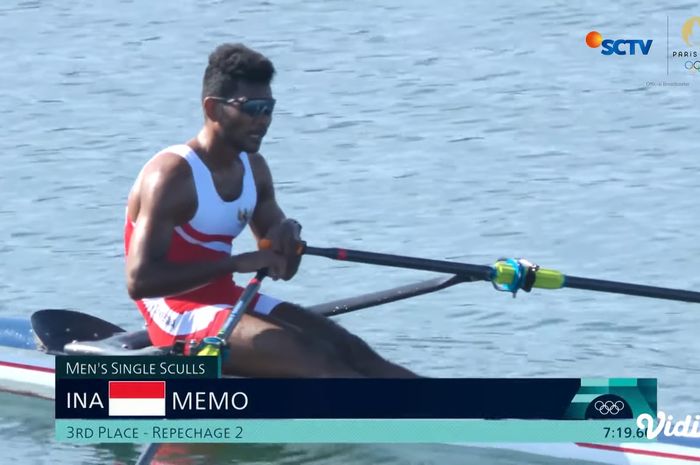 Atlet dayung Indonesia, La Memo, saat tampil pada lomba babak repechage nomor single sculls putra di  Vaires-sur-Marne Nautical Stadium, Prancis, 28 Juli 2024.