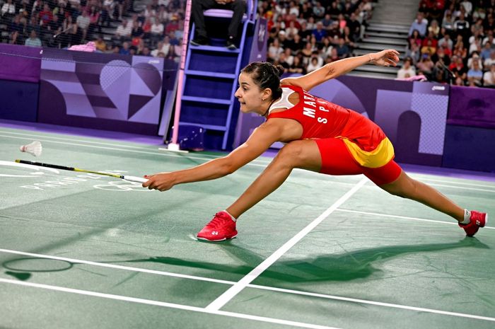 Pebulu tangkis tunggal putri Spanyol, Carolina Marin, dalam pertandingan perempat final Olimpiade Paris 2024 di Porte de la Chapelle Arena, Paris,   Sabtu (3/8/2024).