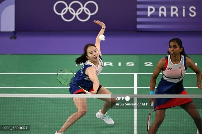 Ganda putri Malaysia, Pearly Tan/Thinaah Muralitharan, saat menghadapi Nami Matsuyama/Chiharu Shida (Jepang) pada perebutan peringkat ketiga bulu tangkis Olimpiade Paris 2024, Sabtu, 3 Agustus 2024