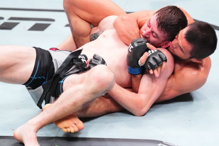 Umar Nurmagomedov mengalahkan Cory Sandhagen di UFC Abu Dhabi, Minggu (4/8/2024) WIB.
