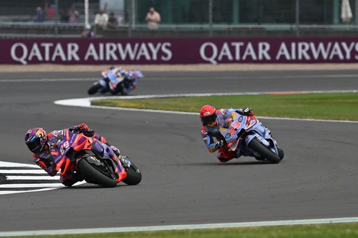 Gaya membalap salah satu rival di MotoGP Inggris 2024 jadi sorotan Marc Marquez.