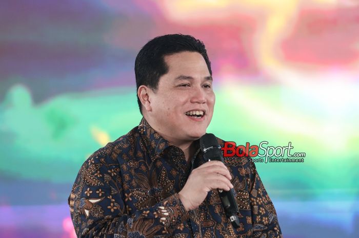 Ketua Umum PSSI, Erick Thohir, saat memberikan sambutan di BRI Center, Sudirman, Jakarta, Selasa (6/8/2024).