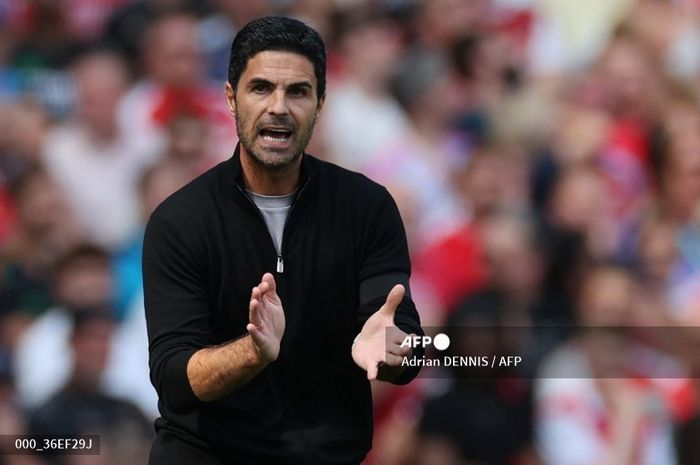 Pelatih Arsenal, Mikel Arteta, saat mendampingi timnya tampil melawan Wolverhampton di laga perdana Liga Inggris, Sabtu (17/8/2024) malam WIB.