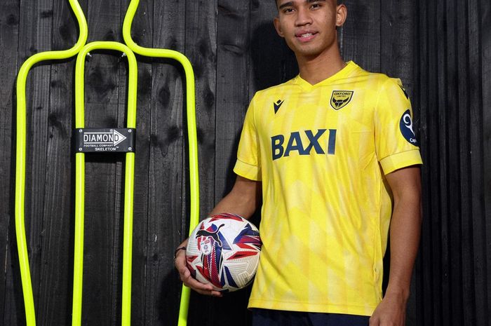 Marselino Ferdinan signs for Oxford Utd. Kemungkinan menunggu lama untuk debut Liga Inggris. 