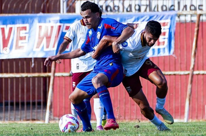 Misi berat Arema FC untuk bisa meraih kemenangan perdana di Liga 1 2024/2025 di kandang Persib Bandung.