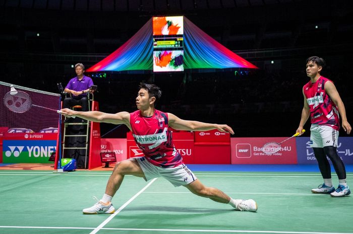 Pasangan ganda putra Malaysia, Goh Sze Fei/Nur Izzuddin pada semifinal Japan Open 2024 di Yokohama Arena di Yokohama, Kanagawa, Jepang, Sabtu (24/8/2024).