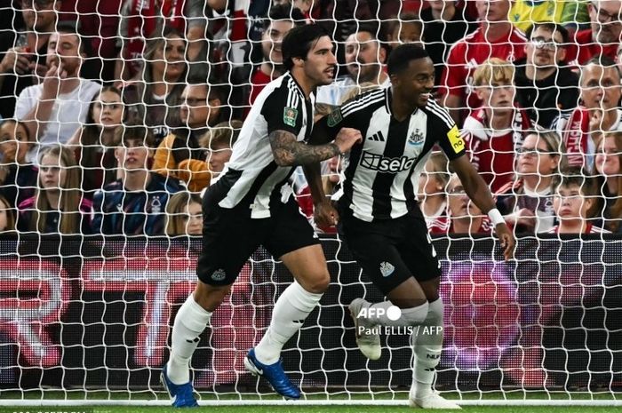 Baru bermain lagi setelah absen selama 10 bulan, Sandro Tonali langsung membuka jalan untuk gol Joe Willock dalam laga Newcastle United melawan Nottingham Forest di babak kedua Piala Liga Inggris, Rabu (28/8/2024) di City Ground. 