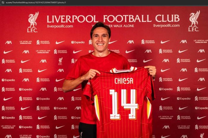 Pelatih Liverpool, Arne Slot, mengisyaratkan bakal memberikan kesempatan debut kepada Federico Chiesa saat melawan Nottingham Forest.