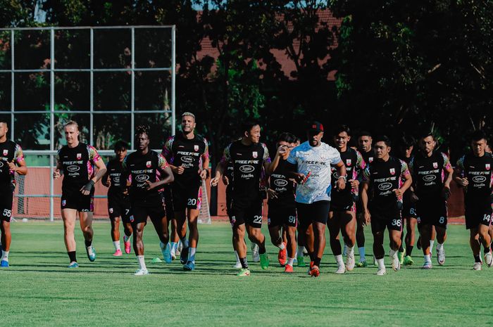 Suasana latihan skuad Persis Solo.