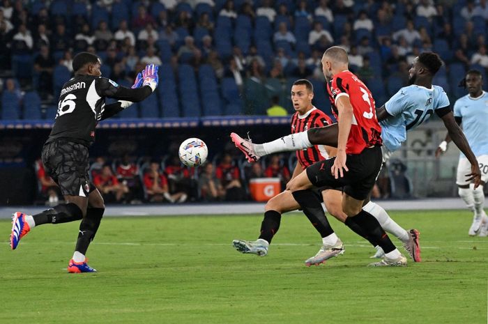 Lesakan dari kompatriot Cristiano Ronaldo, Rafael Leao, berhasil menghindarkan AC Milan dari kekalahan melawan Lazio yang sempat melakukan comeback.