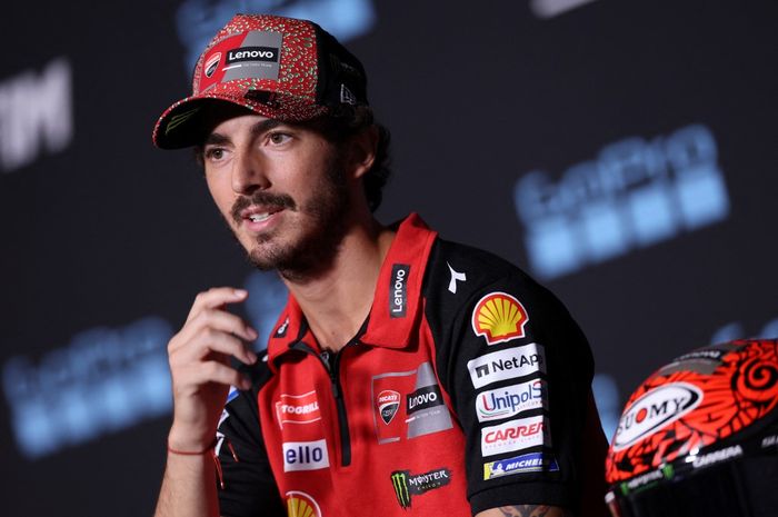 Pembalap Ducati, Francesco Bagnaia, pada konferensi pers menjelang MotoGP Aragon 2024 di Sirkuit Motorland Aragon,  Kamis (29/8/2024).