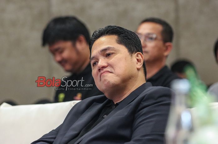 Ketua Umum PSSI, Erick Thohir, saat menghadiri sesi jumpa pers di Ayana Midplaza, Jakarta, Jumat (6/9/2024).