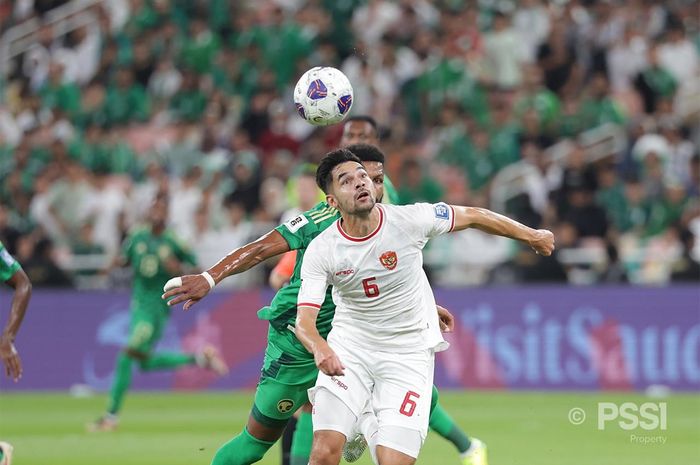 Sandy Walsh saat membela Timnas Indonesia vs Arab Saudi di Kualifikasi Piala Dunia 2026.