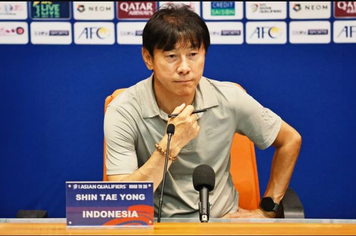 Pelatih timnas Indonesia, Shin Tae-yong buka suara soal keberhasilan timnya membawa satu poin dari kandang Arab Saudi, Kamis (5/9/2024).