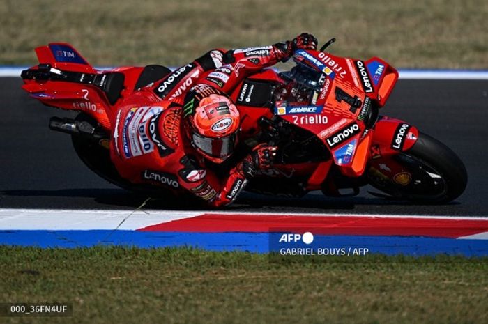 Pembalap Ducati Lenovo, Francesco Bagnaia saat beraksi pada sesi Kualifikasi MotoGP San Marino 2024 di Sirkuit Misano, Italia, pada Sabtu (7/9/2024).